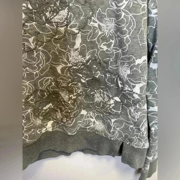 Banana Republic women’s grey and white pullover sweatshirt crewneck size small - Picture 5 of 12